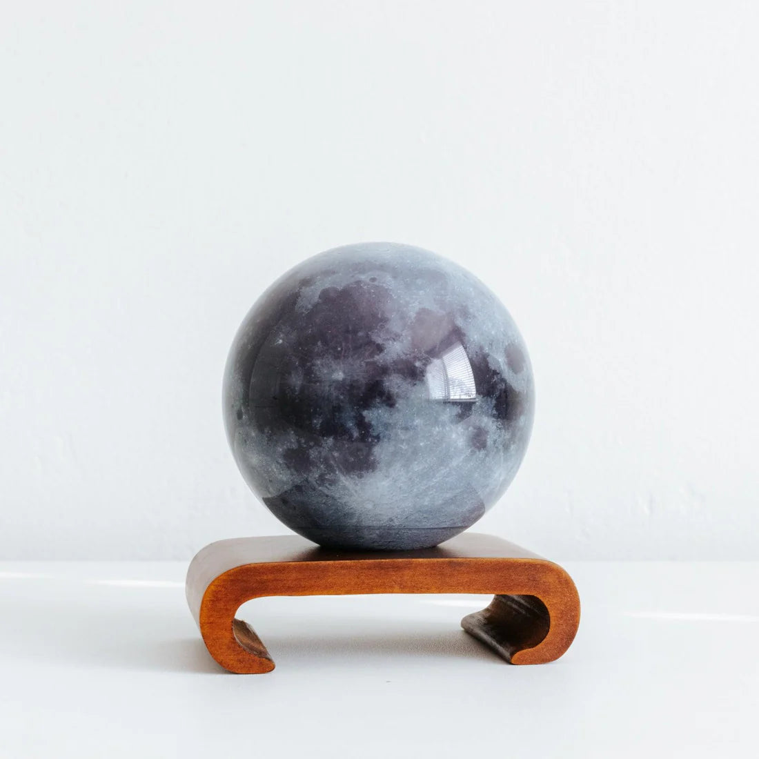 Moon MOOVA Globe